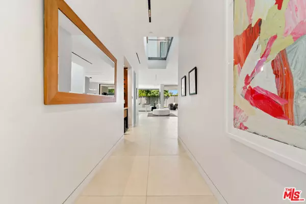 Los Angeles, CA 90046,818 N Curson Avenue