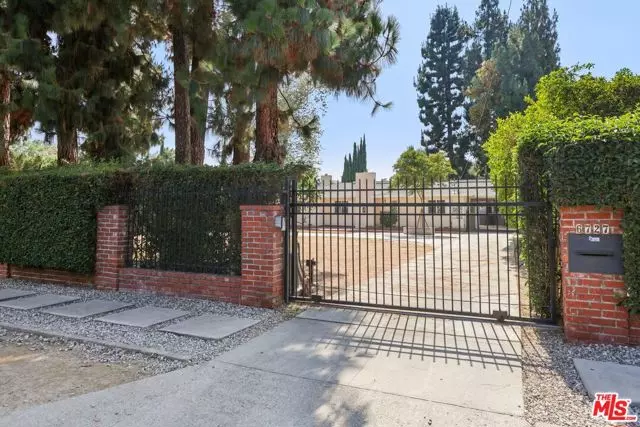 6727 Orion Avenue, Van Nuys (los Angeles), CA 91406