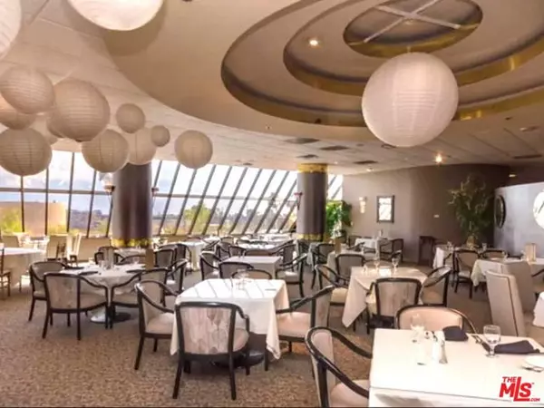 Marina Del Rey, CA 90292,4265 Marina City Dr #407
