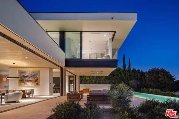 Beverly Hills, CA 90210,1210 Laurel Way