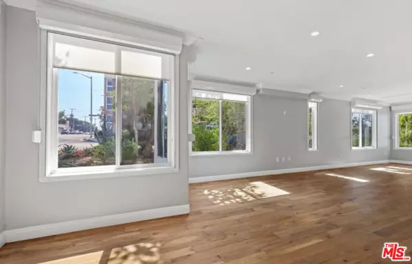 West Hollywood, CA 90046,1283 Havenhurst Drive #101