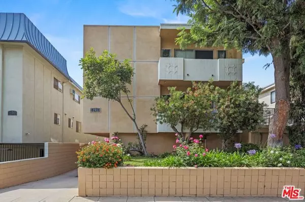 11933 Darlington #4, Los Angeles, CA 90049