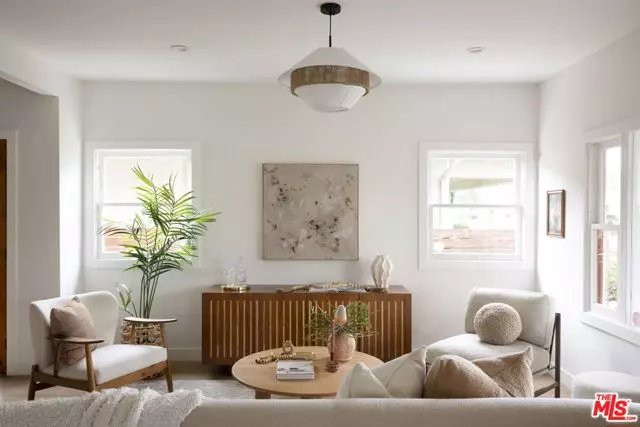 Los Angeles, CA 90018,3480 2nd Avenue