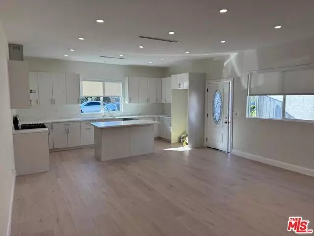 6458 Nagle Avenue, Van Nuys (los Angeles), CA 91401
