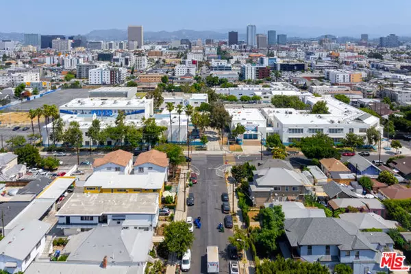 Los Angeles, CA 90006,1207 S Catalina Street
