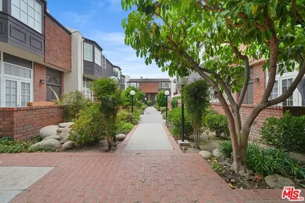 Encino (los Angeles), CA 91316,5440 Lindley Avenue #208