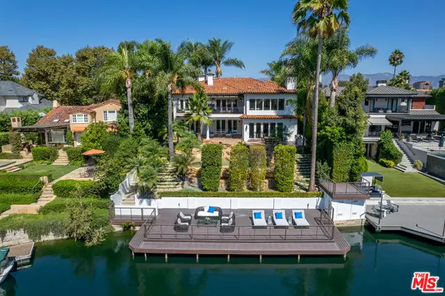 Toluca Lake (los Angeles), CA 91602,9928 Toluca Lake Avenue