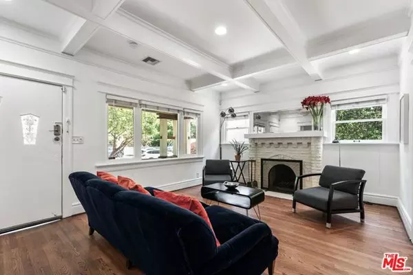 Los Angeles, CA 90018,2130 W 27th Street