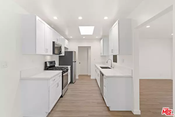 Gardena, CA 90249,2908 W 141st Place #1