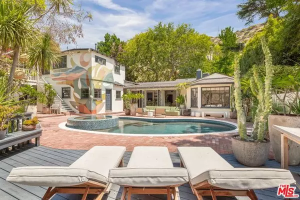 2015 Nichols Canyon Road, Los Angeles, CA 90046