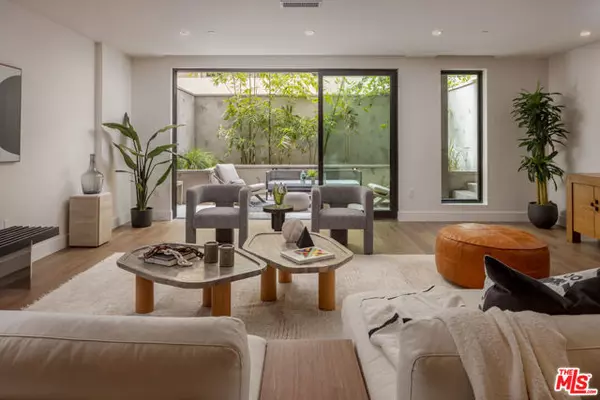 Los Angeles, CA 90048,411 S Hamel Road #108