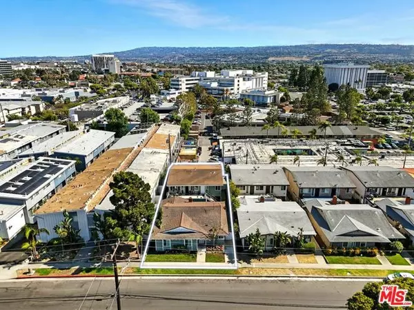 Torrance, CA 90503,4104 Emerald Street