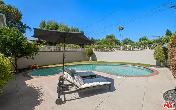 Toluca Lake (los Angeles), CA 91602,4547 Ledge Avenue