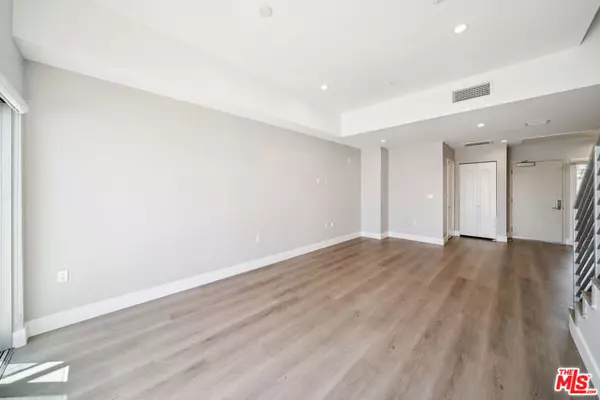 West Hollywood, CA 90046,1223 N Hayworth Avenue #9
