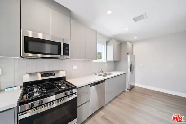 West Hollywood, CA 90046,1223 N Hayworth Avenue #12