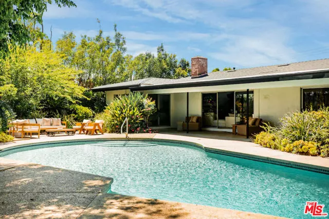 2700 Carmar Drive, Los Angeles, CA 90046