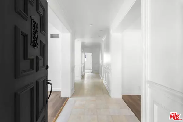 Beverly Hills, CA 90212,502 Smithwood Drive