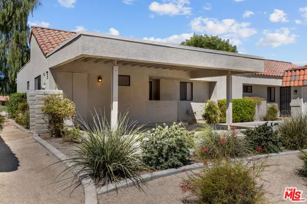 Palm Desert, CA 92211,40513 Bay Hill Way