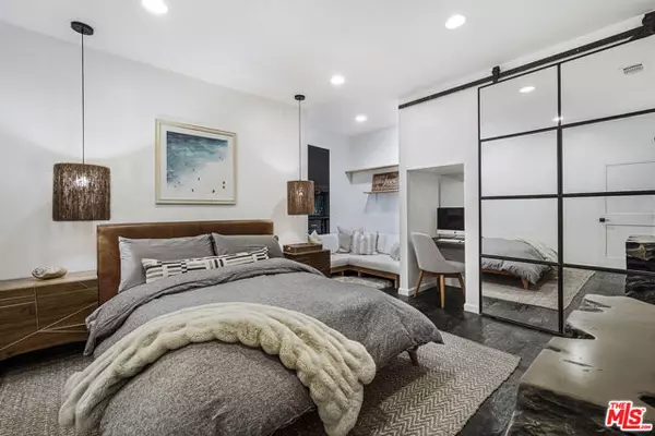 Marina Del Rey, CA 90292,3159 Thatcher Avenue