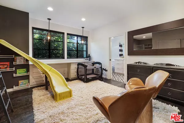 Marina Del Rey, CA 90292,3159 Thatcher Avenue