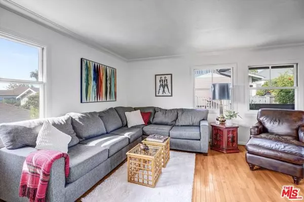 Los Angeles, CA 90026,830 E Kensington Road #3