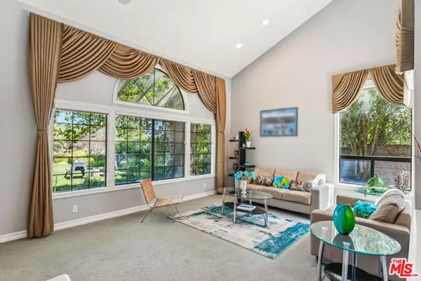 Thousand Oaks, CA 91360,2084 Hopewell Court