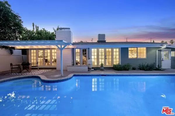 14300 Runnymede Street, Van Nuys (los Angeles), CA 91405