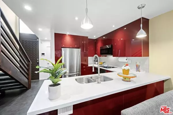 5951 Canterbury Drive #20, Culver City, CA 90230