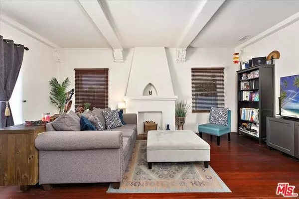 Los Angeles, CA 90044,1309 W 82nd Street