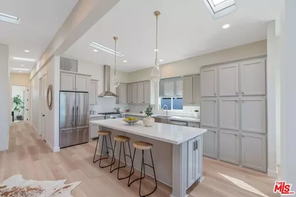 Malibu, CA 90265,29500 Heathercliff Road #64