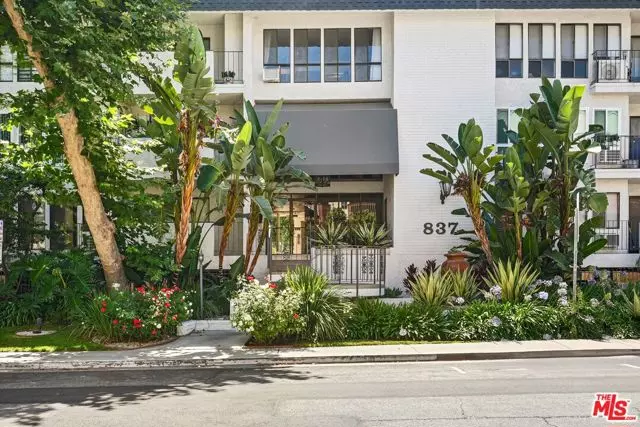 West Hollywood, CA 90069,837 N West Knoll Drive #212