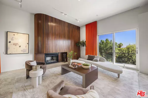 Los Angeles, CA 90027,3625 Lowry Road