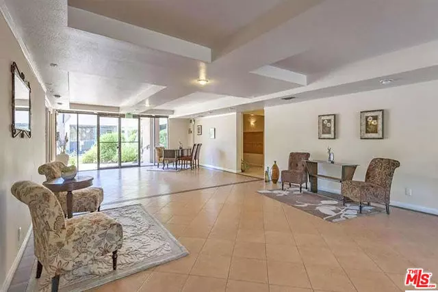 16866 Kingsbury Street #210, Granada Hills (los Angeles), CA 91344