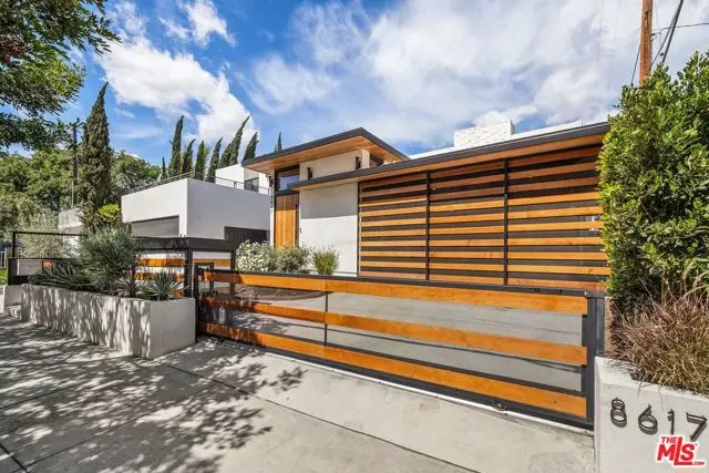 8617 Higuera Street, Culver City, CA 90232