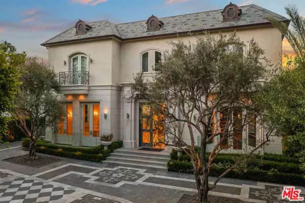 Beverly Hills, CA 90210,718 N Rodeo Drive