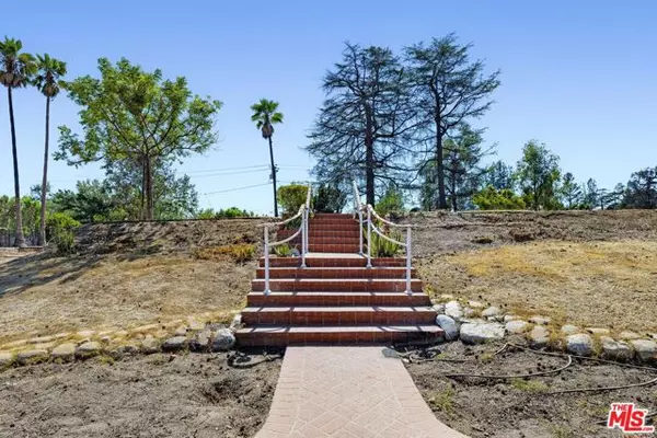 Altadena, CA 91001,2261 Sinaloa Avenue