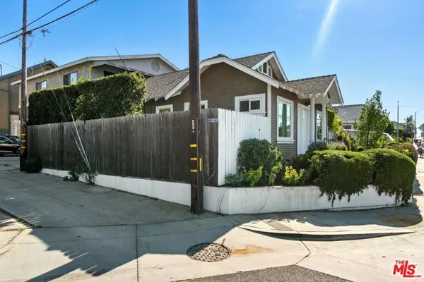 Long Beach, CA 90804,3712 E 10th Street