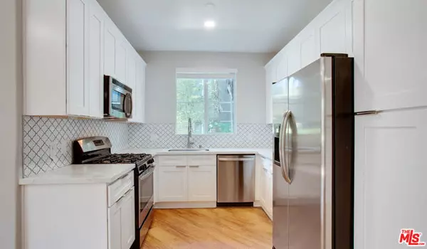 5557 W 6th Street #1-305, Los Angeles, CA 90036