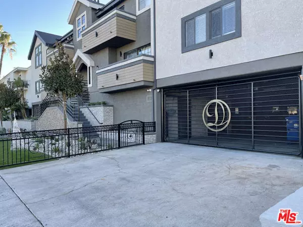 North Hollywood (los Angeles), CA 91601,5325 Denny Avenue
