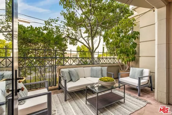 Los Angeles, CA 90049,12218 Montana Avenue #103