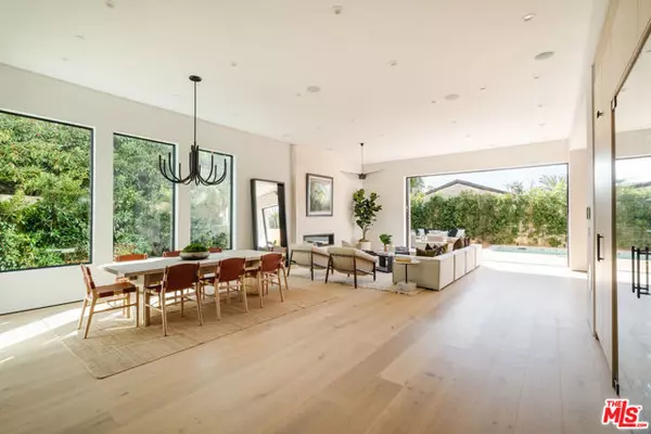 Los Angeles, CA 90046,819 N Ogden Drive