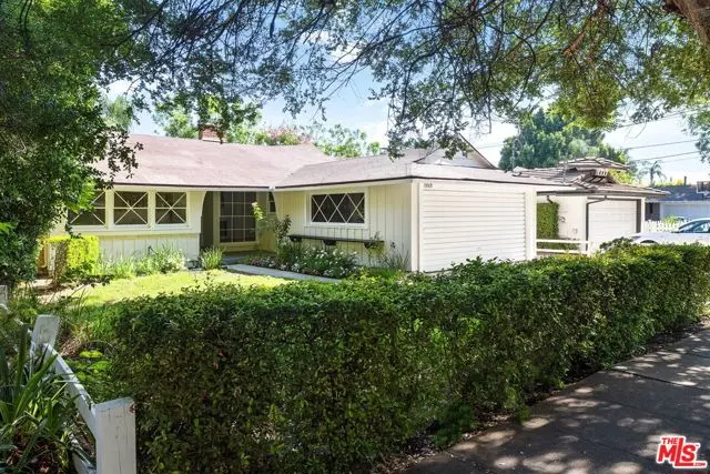 15519 Huston Street, Encino (los Angeles), CA 91436