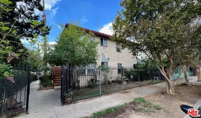 North Hollywood (los Angeles), CA 91601,5919 Whitnall Highway