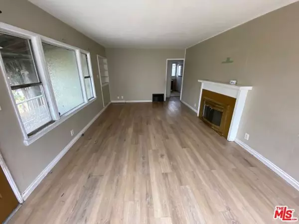 North Hollywood (los Angeles), CA 91606,6624 Farmdale Avenue