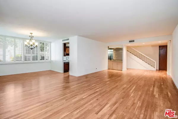 Beverly Hills, CA 90212,211 S Spalding Drive #107N