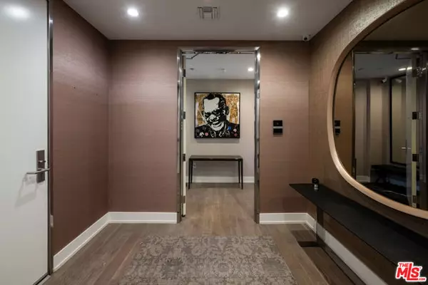 Beverly Hills, CA 90210,460 N Palm Drive #501