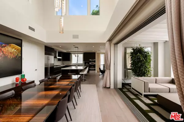 Beverly Hills, CA 90210,460 N Palm Drive #501