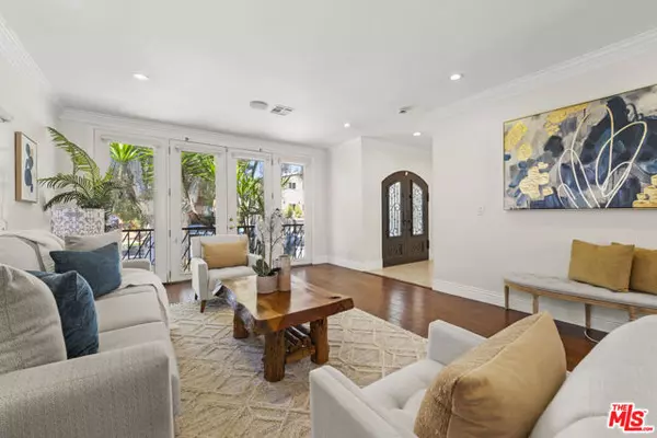 Los Angeles, CA 90035,1114 S La Peer Drive