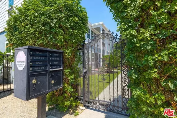 North Hollywood (los Angeles), CA 91601,11683 Chandler Boulevard #11685