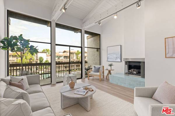 9323 Marina Pacifica Drive, Long Beach, CA 90803